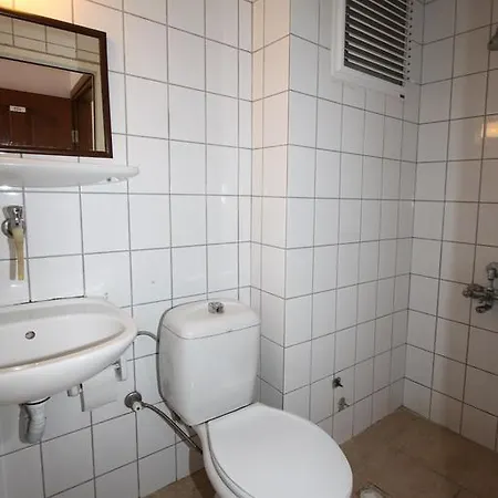 Hotel Alkan *
